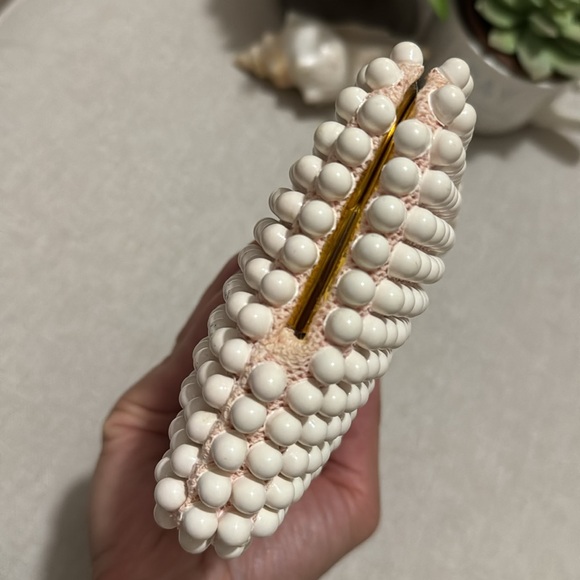 Vintage Candy Dot Clutch-White-Gold Toned Metal Trim-9x5-Kiss Lock Closure - Picture 6 of 16